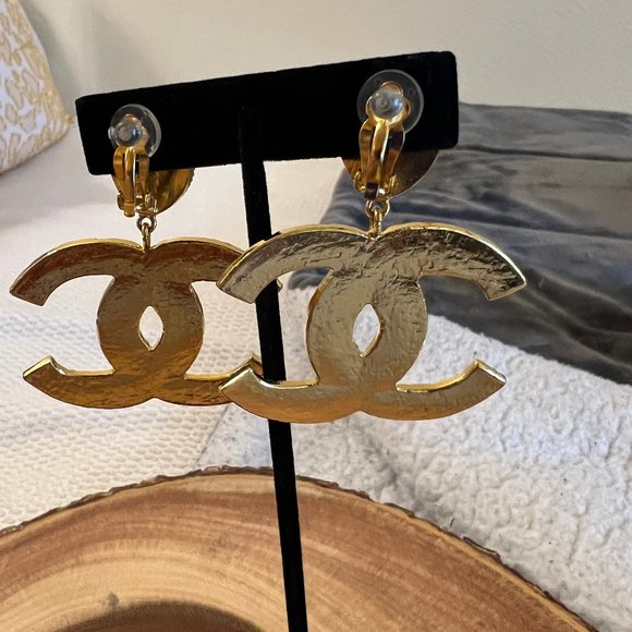 Chanel Ancient Egypt Clip-On Earrings - Picture 3 of 5